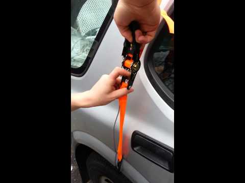 how to fasten ratchet straps
