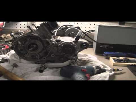 how to remove flywheel on a yz125