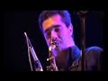 video gravado no teatro fecap ( s�o paulo-sp), com a participa��o do grupo saxomania.
solos de manito, rodrigo bento, walter pinheiro e raul de souza.

recorded live at teatro fecap (s�o paulo-brazil).
brazilian trombone legend, raul de souza with saxomania performing 