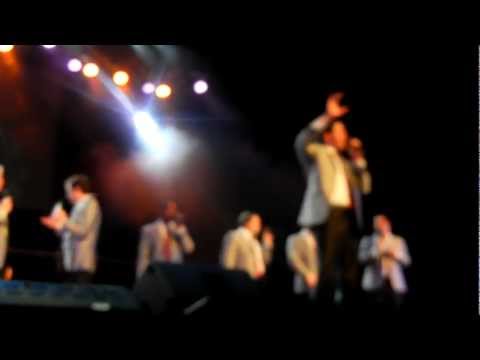 Straight No Chaser - Group Intros - live Tampa 12/23/11