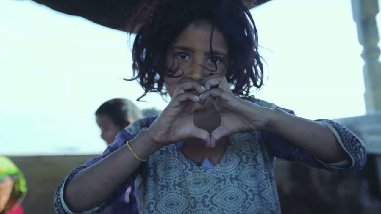  Trailer for Khumariyaan