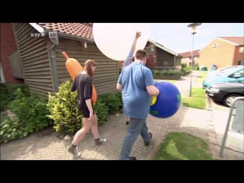 balloon fetish - Copyright 2012 Danmarks Radio Uploaded exclusively with permission from Danmarks Radio. Subtitles by loveloonsdk This is the full part of the danish televisi...