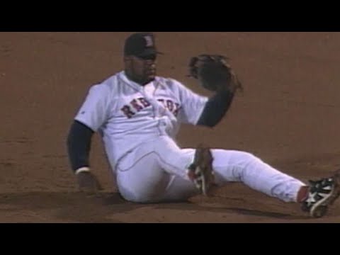 Video: Mo Vaughn makes a diving grab on a line drive