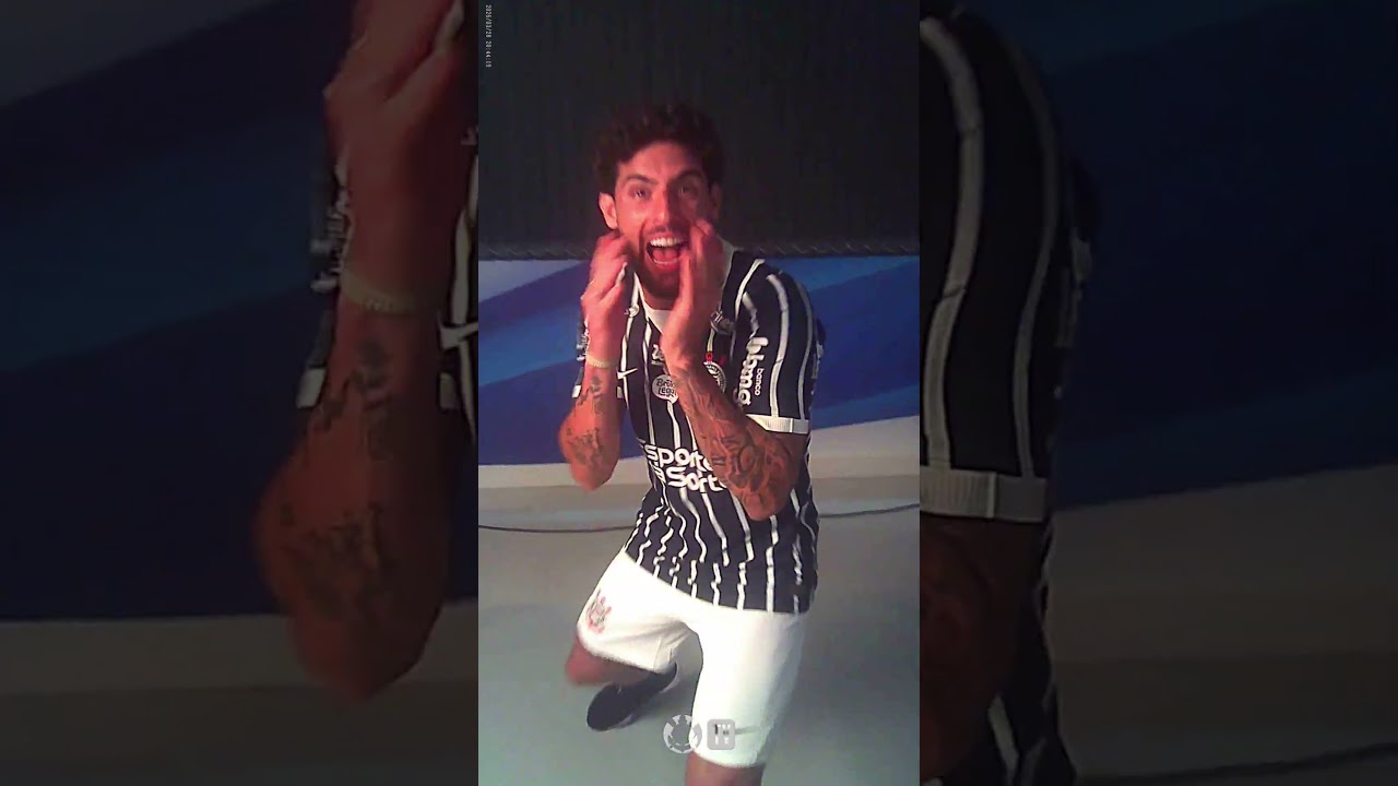 Ele é goleiro, zagueiro, capitão, artilheiro, motorista e ADM nas horas vagas! 😂 #VaiCorinthians