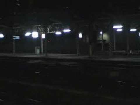 貨物列車　７０５１レ