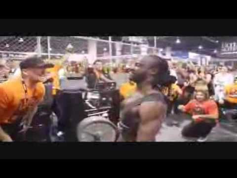 Deadlift - Deadlift Compilation #2: http://www.youtube.com/watch?v=TK1J7_SjOG8 A video of big deadlifts by powerlifters and strongman competitors.