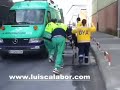 rescate de mujer debajo de camion tras atropello 