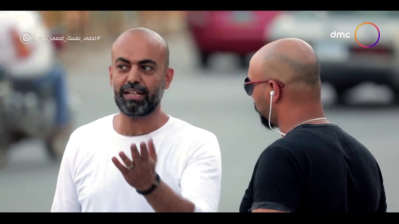 ورطة إنسانية - تخيل لو ماشي في الشارع ولقيت شاب بيصور حارس أمن كان نايم.. هتعمل إيه !!