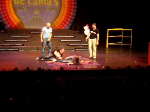gebruiksvoorwerpen - De lama's 10 November 2008 in het Nieuwe Luxor Theater in Rotterdam. Tijdens hun afscheidstour, dit is het spel ''Gebruiksvoorwerpen