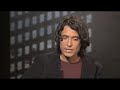 Författaren Jonas Hassen Khemiri (Ett Öga Rött, Montecore, Invasion) intervjuas av Daniel Sjölin. Om hemliga dubbelgångare, Strindbergs konjak och konsten att ljuga så det blir sant. Samtal inför publik på Strindbergs Intima Teater i Stockholm. Från 2007. Mer info: www.khemiri.se