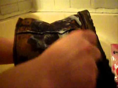 how to self clean uggs