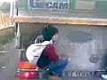 fabio e mimmo sul camion della monnezza!!! (2) fabio e mimmo sul camion della monnezza!!! (2)