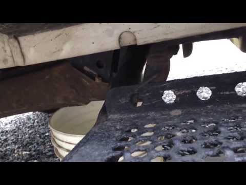 how to drain fuel filter