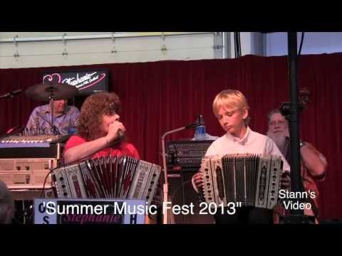 Pan Franek (2013) Concertina Polka - Stephanie & Simon at Frankenmuth