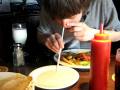 videos de Mike sniff du poivre!