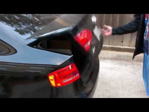 audi a4 tail light replacement
