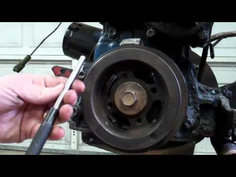 How to Remove Stubborn Toyota 20R – 22R – 22RE Crankshaft Pulley Bolt 1979 – 1995