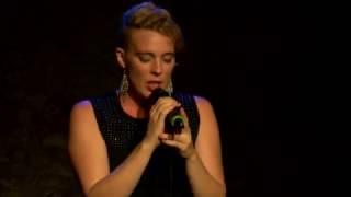 Barbara Weldens - A mes flancs (live)