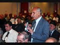 عقد المؤتمر الوطني للمعارضة الليبية اجتماعه الأول في العاصمة البريطانية لندن خلال يومي 25 و26/6/2005م.وقد شارك في المؤتمر عدد من التنظيمات والشخصيات المستقلة، وناقش المؤتمرون المسائل المطروحة في جدول أعماله بروح ديمقراطية سادها التفاعل والحوار المعمق بشأن الأوضاع المتفاقمة في البلاد، وسبل الخروج من الكارثة المأساوية التي حلت بها نتيجة للحكم الفردي الاستبدادي الذي استمر ستة وثلاثين عاماً.يؤكد المؤتمر بأن إعادة الشرعية الدستورية إلى الحياة السياسية الليبية أمر أساسي لبناء حياة سياسية مستقرة وواعدة، يمارس من خلالها المواطن الليبي دوره في البناء والتنمية بكل حرية وفاعلية.إن الشرعية الدستورية الوحيدة تتمثل في دستور عام 1951 بتعديلاته اللاحقة، الذي أقرته وصادقت عليه الجمعية الوطنية التأسيسية تحت إشراف مجلس الأمم المتحدة الخاص بليبيا. وإن ما أقدم عليه الإنقلابيون بإصدار قرار تعسفى يقضي بإلغاء الدستور هو إجراء غير شرعي ولا يعتد به.