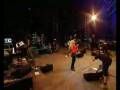 videos de patty pravo cade sul palco