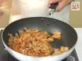【永谷園】生姜レシピNo.104 豚バラしょうが ニラうどん 卵のっけ