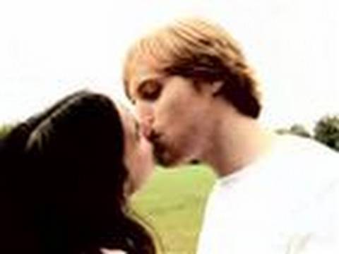 how to first kiss yahoo answers