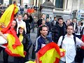 espa�a-suecia euro 2008 desfile de coches en la bourse de bruselas.  voitures a la bourse apr�s la victoire de l'espagne