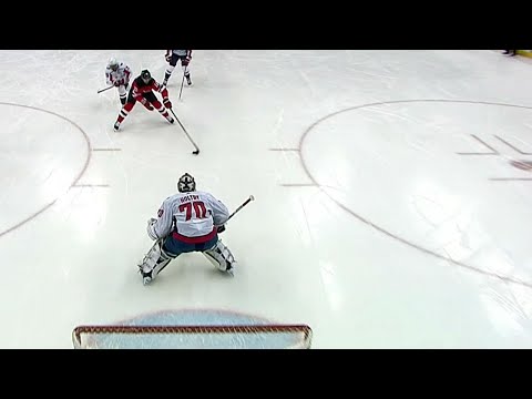 Video: Devils’ Stafford goes forehand to backhand to beat Holtby
