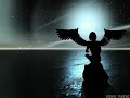eu amei essa m�sica pq foi feita pra um anjo...

titolo 
angelo mio 
autore 
gianna nannini 
album 
suicidio d'amore 
testo canzone 


lascia che sia la sera a spargersi nei viali
mentre mi volto indietro e svuoto la valigia
rimangono i capelli, le punte fragili
e gli occhi rossi rossi contro vento

angelo mio saltiamo
in fondo al buio andiamo
cadendo gi� per sempre liberi



angelo mio saltiamo
spaccami il cuore piano
portami ovunque senza andare via
baster�



abbracciami
niente ci pu� sciogliere
ancora i tuoi sospiri le notti a ridere



lascia che sia la sera a farci illudere
prima che passi questa notte invano



angelo mio saltiamo
in fondo al buio andiamo
cadendo gi� per sempre liberi



amore mio ti amo
spaccami il cuore piano
solo uno sguardo prima di andar via
baster�



abbracciami
ci trover� la sera
ci trover� la sera
ci trover� insieme
