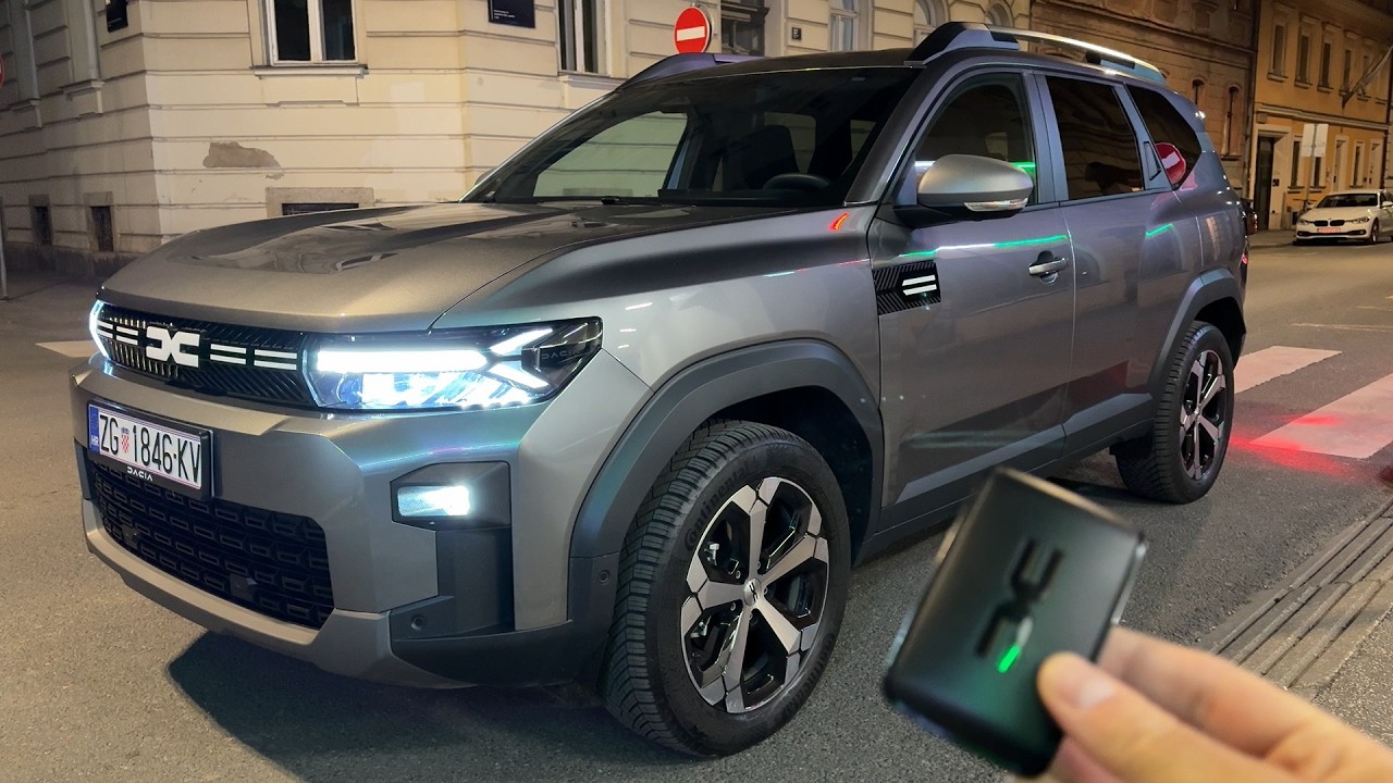 DACIA BIGSTER Hybrid-G 150 4x4 2026 at night - LED lights, AMBIENT COLORS & fog lights