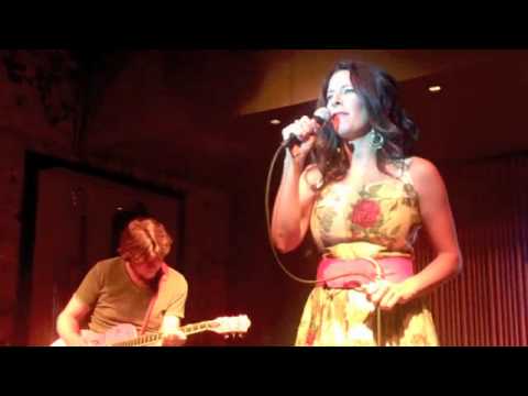 Marthia sings at the Hard Rock for The Country Network #minutewithmarthia