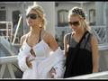 Jessica and Ashlee Simpson