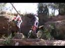 Adam Raga using the SCALA RIDER? Q2 Bluetooth® headset Adam Raga using the SCALA RIDER? Q2 Bluetooth® headset