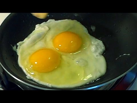 how to properly fry an egg