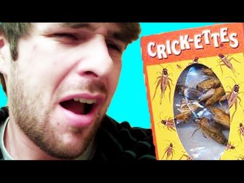 BACON FLAVORED CRICKETS?! (Ian is Bored 56)