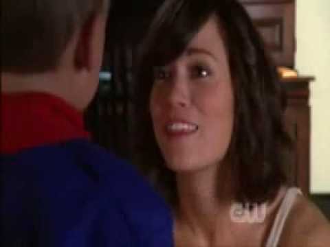 One tree hill-Haley tells Jamie