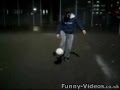 videos de Street Soccer Skills - Touzani Vs Ratinho Vs Tsatsulow