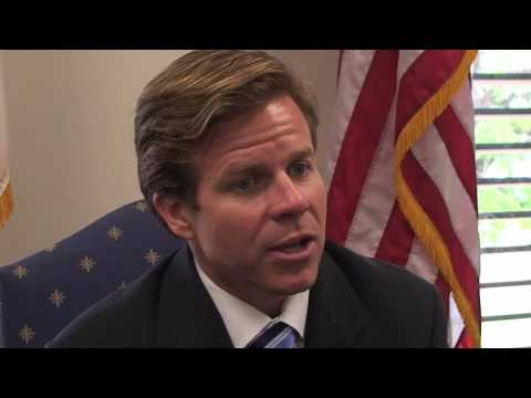 Sen. Mike Haridopolos, R-Merritt Island, discusses the budget.