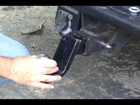 how to quiet a receiver hitch