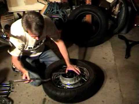 2002 Suzuki Volusia 805 GETTING THE TUBE OUT