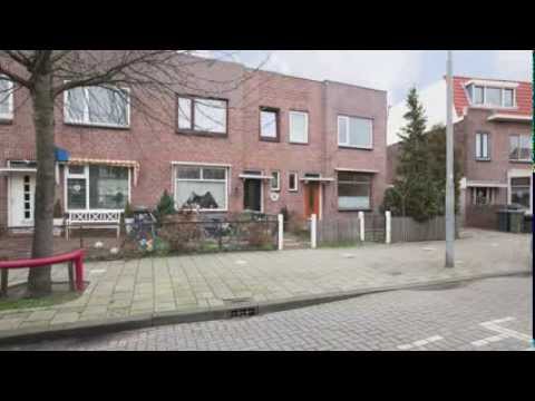 Te koop hoekwoning met zonnige tuin in de Indische buurt: Floresstraat 85 Haarlem