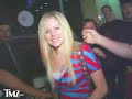 (AVRIL-LAVIGNE.US) Avril Lavigne at the Roosevelt Hotel