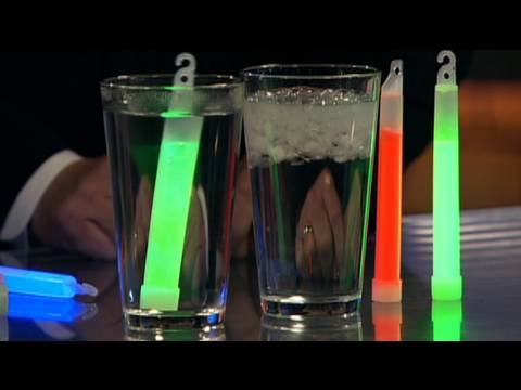 how to snap a glow stick