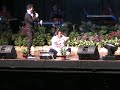 VIP present Lotus to Cody with 刘玲玲 by her side
