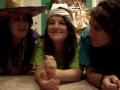 videos de Partying, dancing Barbies, and men of the west