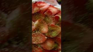 Impossible de résister à ce tiramisu fruité ! 😍🍓