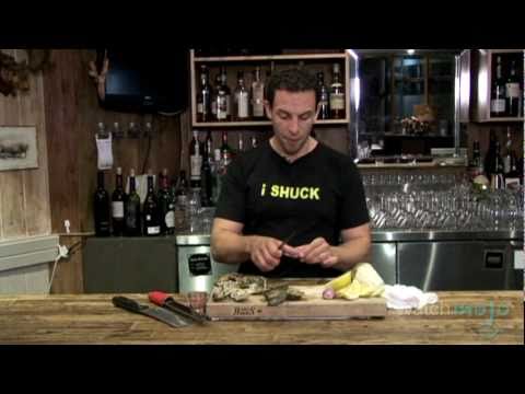 how to properly open an oyster