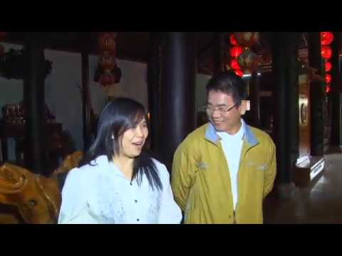 Vị ân nhân đầu tiên Ông Chao Lai Wang tặng quà cho người khuyết tật 