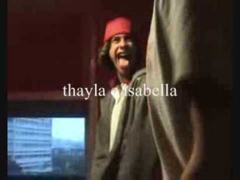 méqui stronda cantando. *-*