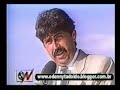 Engolindo mosca ao vivo